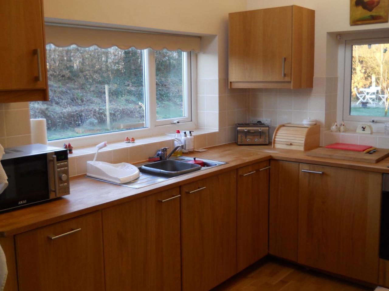 Ty'r Afon - River Cottage Bala Exteriör bild