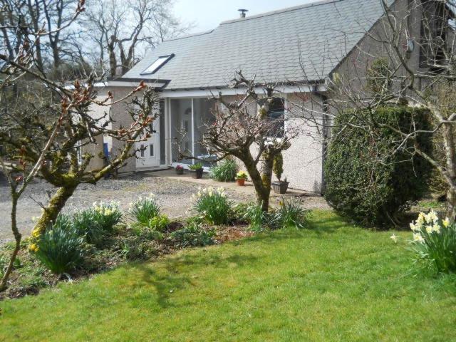 Ty'r Afon - River Cottage Bala Exteriör bild
